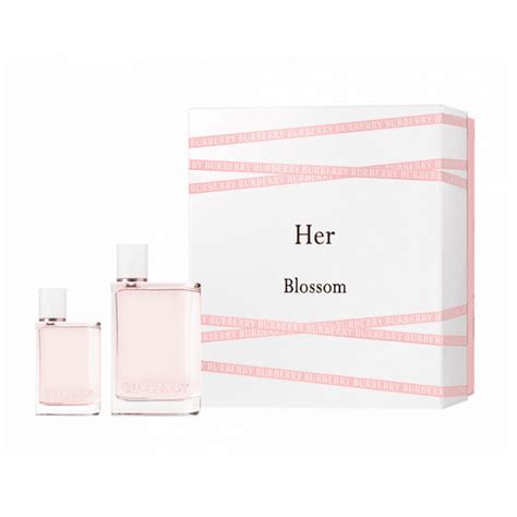 burberry blossom|Burberry her blossom gift set.